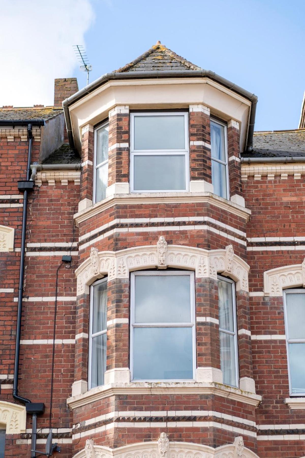 Holiday home 6-bed Townhouse Exeter